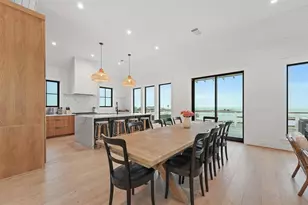 10818 Sweetwater Cove Blvd, Galveston, TX 77554 - Photo 11