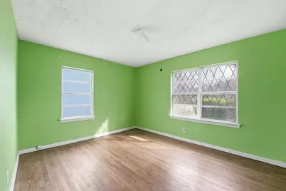 5711 Belmark Street, Houston, TX 77033 - Photo 25