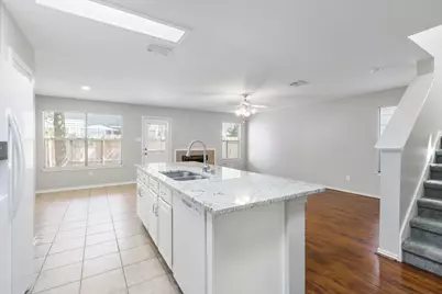 230 Blushwood Place, The Woodlands, TX 77382 - Photo 11