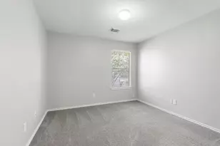 230 Blushwood Pl, The Woodlands, TX 77382 - Photo 17
