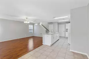 230 Blushwood Pl, The Woodlands, TX 77382 - Photo 7