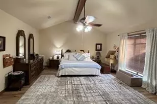 8 Bayou Bend Pl, Beaumont, TX 77706 - Photo 9