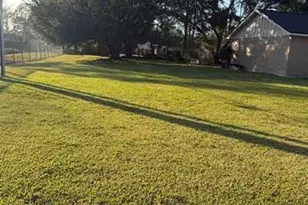 8 Bayou Bend Pl, Beaumont, TX 77706 - Photo 31