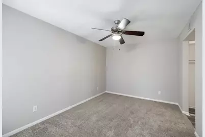 11715 S Glen Drive #1104-1, Houston, TX 77099 - Photo 9