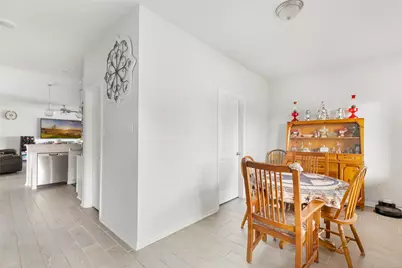 9910 Pine Forest Court, Baytown, TX 77521 - Photo 15