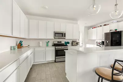 9910 Pine Forest Court, Baytown, TX 77521 - Photo 11