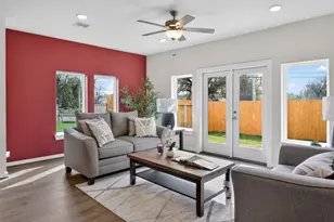 9114 Highland Northern Wy, Houston, TX 77088 - Photo 5