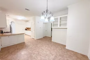 332 Greenleaf St, Huntsville, TX 77340 - Photo 3