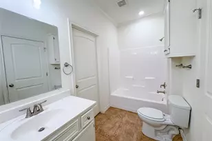 332 Greenleaf St, Huntsville, TX 77340 - Photo 7