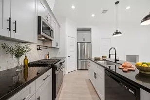 2217 Lee St, Houston, TX 77026 - Photo 7