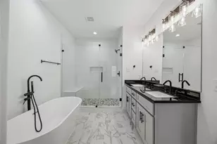 2217 Lee St, Houston, TX 77026 - Photo 9
