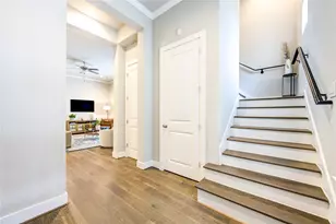 10918 Brookeshire Chase Ln, Houston, TX 77043 - Photo 15