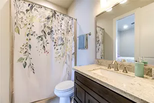10918 Brookeshire Chase Ln, Houston, TX 77043 - Photo 21