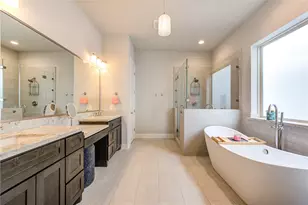 10918 Brookeshire Chase Ln, Houston, TX 77043 - Photo 17