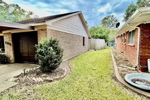 1208 Miles St, Rosenberg, TX 77471 - Photo 3