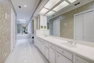 9531 Bayou Brook Street, Houston, TX 77063 - Photo 9