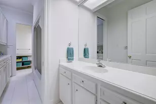 9531 Bayou Brook St, Houston, TX 77063 - Photo 11