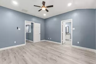 238 Drake Run Ln, Dickinson, TX 77539 - Photo 17