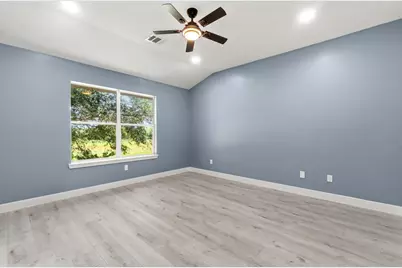 238 Drake Run Lane, Dickinson, TX 77539 - Photo 19