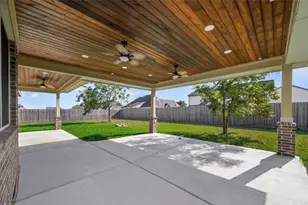 14006 Martinique Ln, Mont Belvieu, TX 77523 - Photo 9