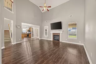 14006 Martinique Ln, Mont Belvieu, TX 77523 - Photo 3