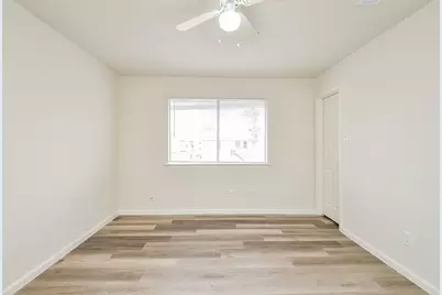 11818 Spring Grove Dr, Houston, TX 77099 - Photo 17