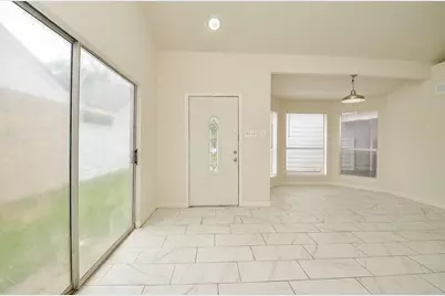 11818 Spring Grove Dr, Houston, TX 77099 - Photo 3