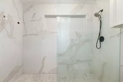 303 Narcissus Street, Lake Jackson, TX 77566 - Photo 31