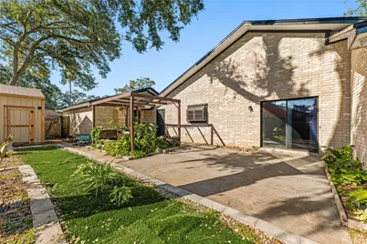 303 Narcissus Street, Lake Jackson, TX 77566 - Photo 41