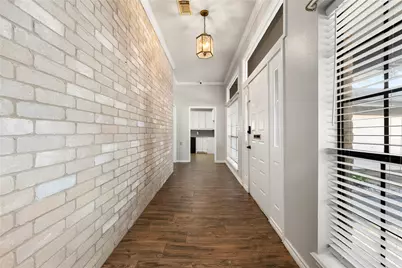 303 Narcissus Street, Lake Jackson, TX 77566 - Photo 9