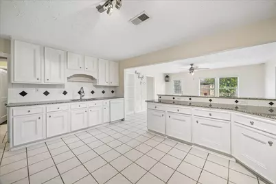 6621 Westview, Houston, TX 77055 - Photo 7