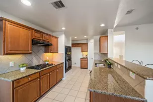3223 Longhorn Cir, Manvel, TX 77578 - Photo 5