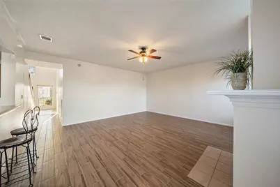 3223 Longhorn Circle, Manvel, TX 77578 - Photo 3