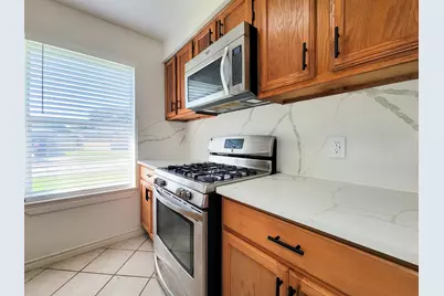 10102 Park Lane, La Porte, TX 77571 - Photo 15