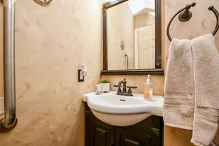 2910 Clayton Ridge Ct, Houston, TX 77082 - Photo 13