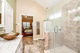 2910 Clayton Ridge Ct, Houston, TX 77082 - Photo 17