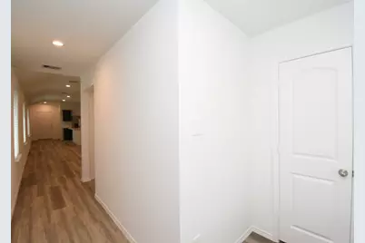 12218 Deep Stream Ln, Houston, TX 77067 - Photo 11