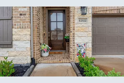 12322 Palmetto Drive, Mont Belvieu, TX 77523 - Photo 3