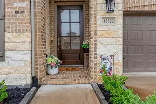 12322 Palmetto Dr, Mont Belvieu, TX 77523 - Photo 3