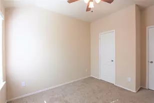 603 Honeysuckle Vine Dr, Rosenberg, TX 77469 - Photo 17