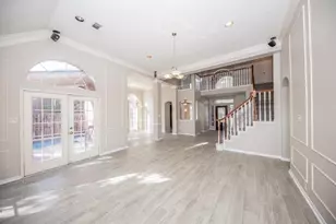 11527 Earley Forest Ln, Houston, TX 77043 - Photo 7