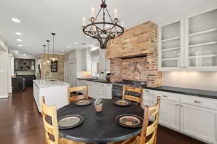 3 Regent Ct, Sugar Land, TX 77478 - Photo 17