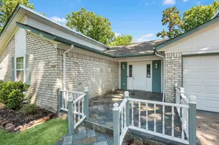 3010 Glen Spring Dr, Houston, TX 77339 - Photo 3