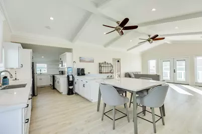 119 Nesmith Place, Freeport, TX 77541 - Photo 5