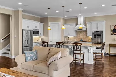 3827 Conch, Galveston, TX 77554 - Photo 13