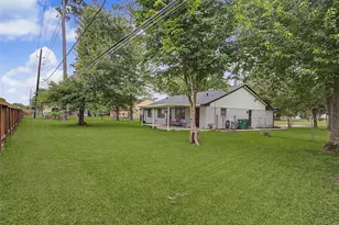 327 Fir Ridge Dr, Huffman, TX 77336 - Photo 19