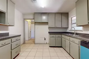 1501 13th St N, Texas City, TX 77590 - Photo 19