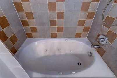 2216 Chenevert Street #11, Houston, TX 77003 - Photo 33