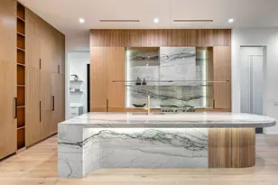 12511 Overcup Dr, Houston, TX 77024 - Photo 11