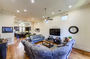 411 W 17th St, Houston, TX 77008 - Photo 11